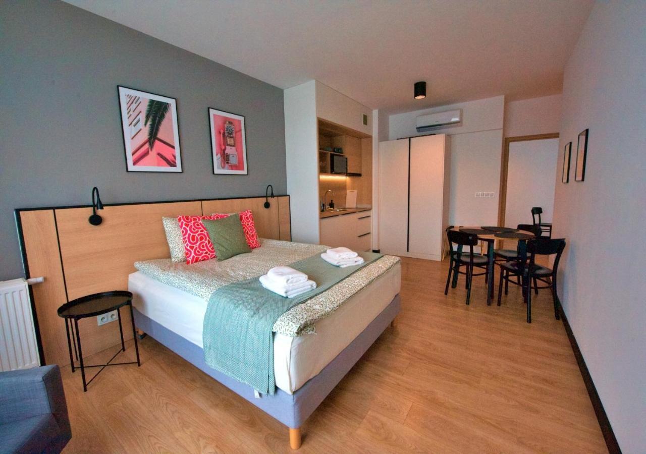 Bk Aparthotel Praga - National Stadium - Comfortable Apartment For 4 People Варшава Экстерьер фото