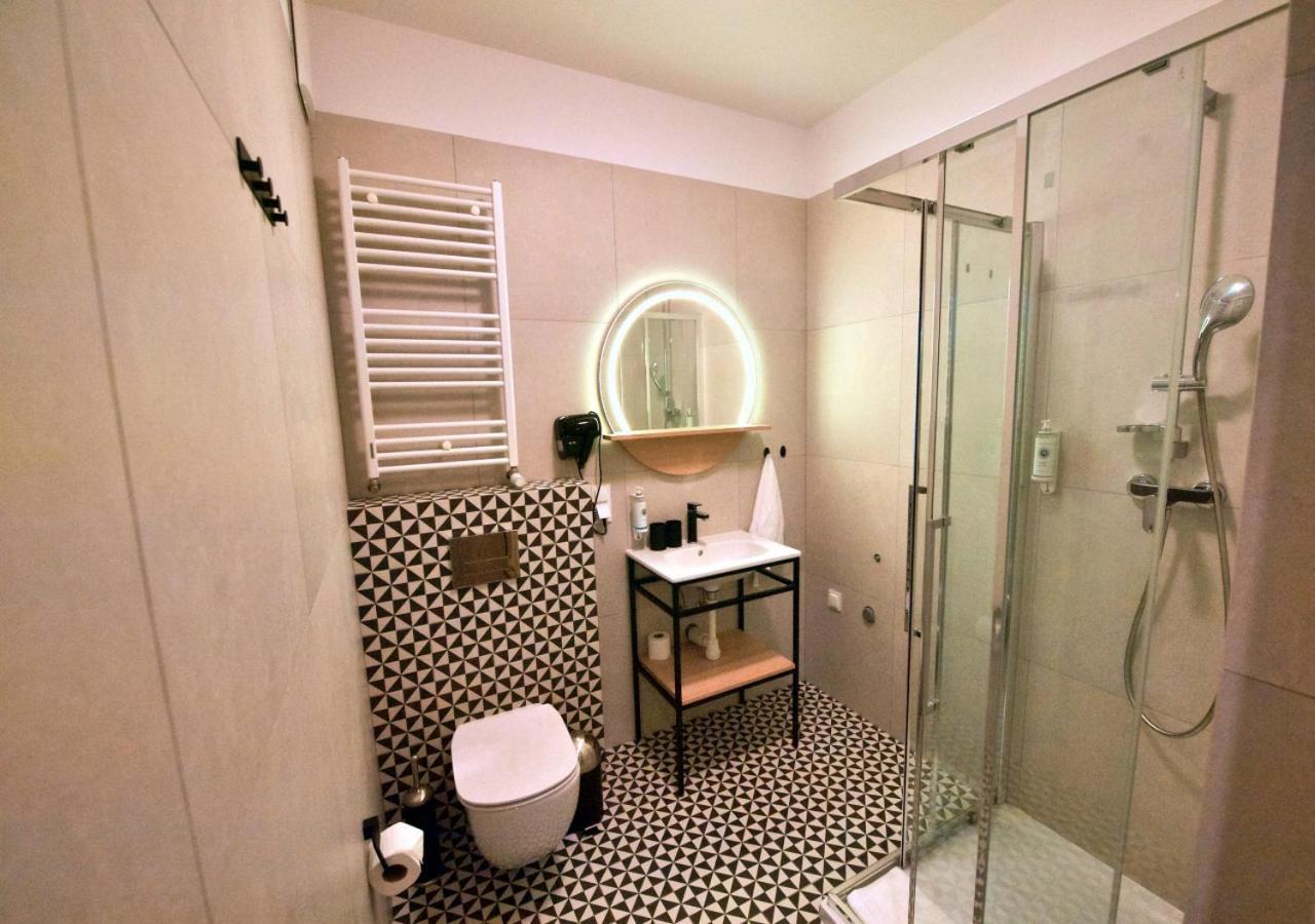 Bk Aparthotel Praga - National Stadium - Comfortable Apartment For 4 People Варшава Экстерьер фото