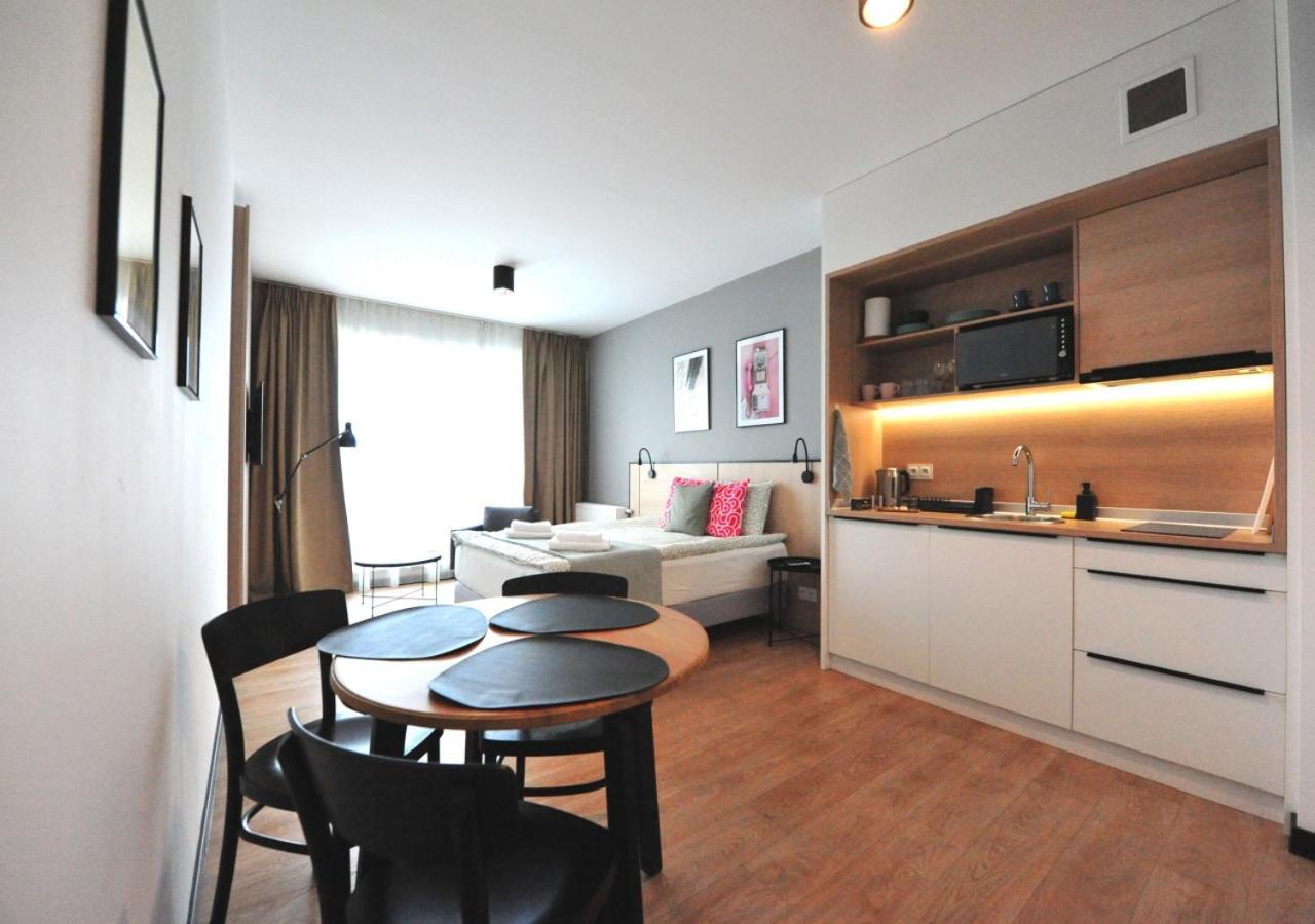 Bk Aparthotel Praga - National Stadium - Comfortable Apartment For 4 People Варшава Экстерьер фото