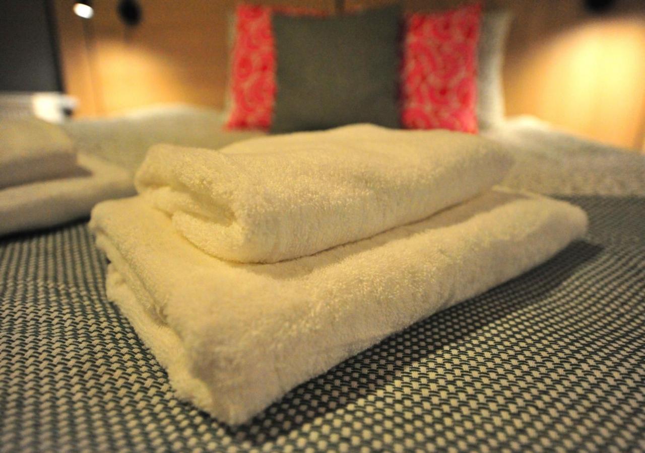 Bk Aparthotel Praga - National Stadium - Comfortable Apartment For 4 People Варшава Экстерьер фото